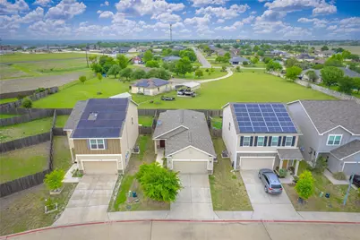 109 Rainey Drive, Jarrell, TX 76537 - Photo 3
