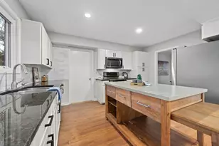 2411 Lost Creek Blvd, Austin, TX 78746 - Photo 5