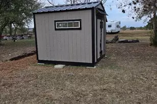 1525 Waco St, Gonzales, TX 78629 - Photo 21