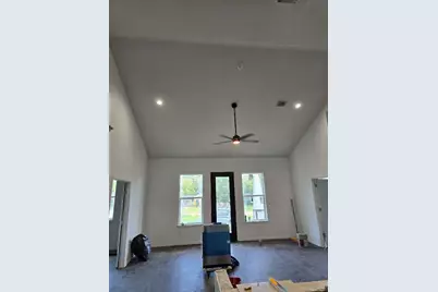 1525 Waco Street, Gonzales, TX 78629 - Photo 5