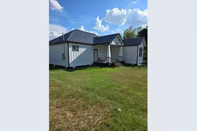 1525 Waco Street, Gonzales, TX 78629 - Photo 17