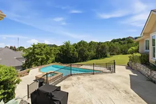 409 Beardsley Ln, Austin, TX 78746 - Photo 33