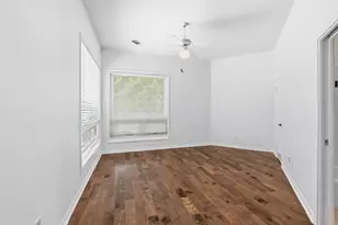 409 Beardsley Ln, Austin, TX 78746 - Photo 25