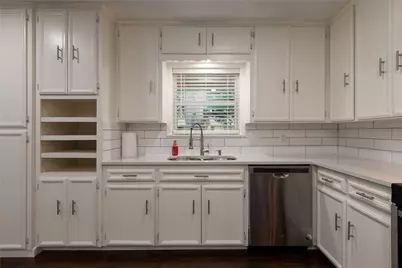 1005 George Street, Taylor, TX 76574 - Photo 11