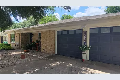 1005 George Street, Taylor, TX 76574 - Photo 3