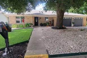 1005 George St, Taylor, TX 76574 - Photo 1