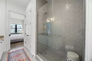 800 Embassy Dr, Austin, TX 78702 - Photo 23