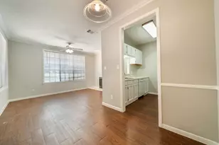 2300 Leon St, Austin, TX 78705 - Photo 11