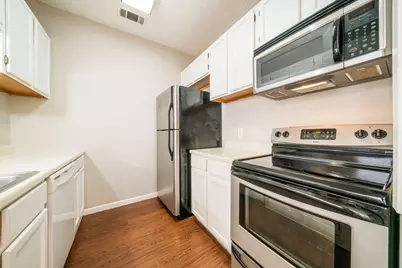2300 Leon Street #101, Austin, TX 78705 - Photo 17