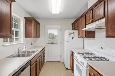 7100 Villita Avenida Street, Austin, TX 78741 - Photo 5