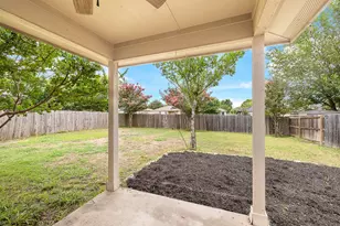 602 Creston St, Hutto, TX 78634 - Photo 19
