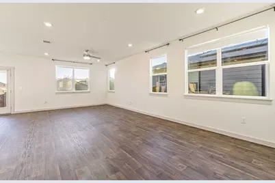 2925 Egan Drive, Pflugerville, TX 78660 - Photo 7