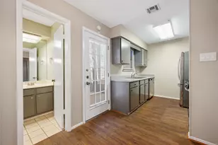 8400 Jamestown Dr, Austin, TX 78758 - Photo 19