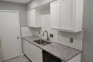 2005 Iroquois Ln, Austin, TX 78741 - Photo 7