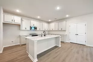 213 Clover Bnd, Liberty Hill, TX 78642 - Photo 13