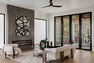 2504 Bluffview Dr, Austin, TX 78704 - Photo 5