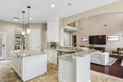 11813 Eagles Glen Drive, Austin, TX 78732 - Photo 11