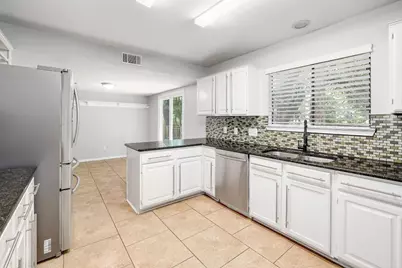 6601 Corpus Christi Drive, Austin, TX 78729 - Photo 19