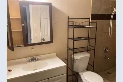 5415 Walnut Grove Drive, Austin, TX 78744 - Photo 9