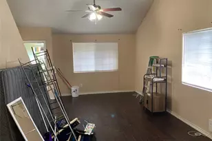 5415 Walnut Grove Dr, Austin, TX 78744 - Photo 3
