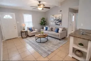 2913 E 51st St, Austin, TX 78723 - Photo 5