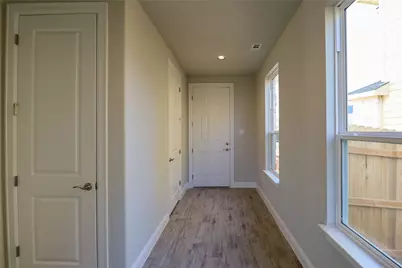 124 Free Stone Drive, Georgetown, TX 78628 - Photo 3