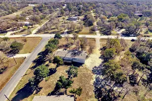 120 N Webberwood Way, Elgin, TX 78621 - Photo 35