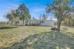 120 N Webberwood Way, Elgin, TX 78621 - Photo 31