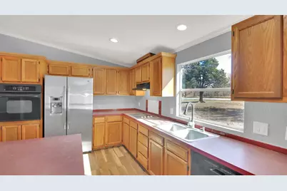 120 N Webberwood Way, Elgin, TX 78621 - Photo 17