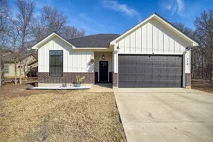 338 W Keanahalululu Ln, Bastrop, TX 78602 - Photo 1