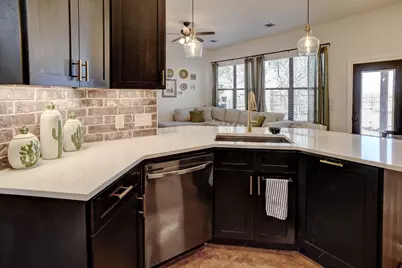 338 W Keanahalululu Lane, Bastrop, TX 78602 - Photo 13