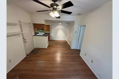 114 E 31st Street #213, Austin, TX 78705 - Photo 3