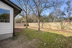 5828 Secrest Dr, Austin, TX 78759 - Photo 27