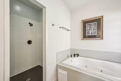 5736 Petty Street, Houston, TX 77007 - Photo 31