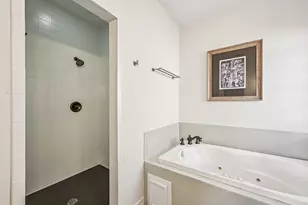 5736 Petty St, Houston, TX 77007 - Photo 31