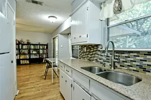 4911 Aberdeen Cir, Austin, TX 78745 - Photo 3