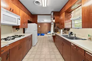 1105 E Applegate Dr, Austin, TX 78753 - Photo 13