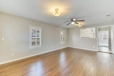 318 NW Loop 230 Highway, Smithville, TX 78957 - Photo 5