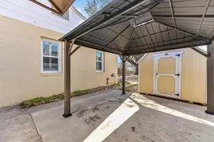 318 NW Loop 230 Hwy, Smithville, TX 78957 - Photo 19