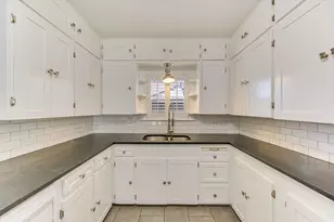 318 NW Loop 230 Hwy, Smithville, TX 78957 - Photo 9