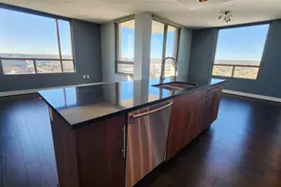 300 Bowie St, Austin, TX 78703 - Photo 3
