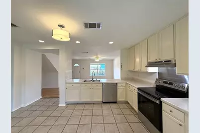 10509 Marshitahs Way, Austin, TX 78748 - Photo 9