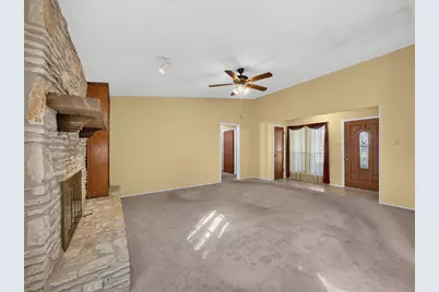 404 E Central Drive, Georgetown, TX 78628 - Photo 5