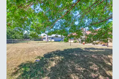 404 E Central Drive, Georgetown, TX 78628 - Photo 29