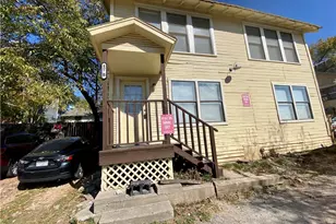 407 E 30th St, Austin, TX 78705 - Photo 25