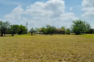 789 Upper Elgin River Rd, Elgin, TX 78621 - Photo 31