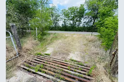 789 Upper Elgin River Road, Elgin, TX 78621 - Photo 3