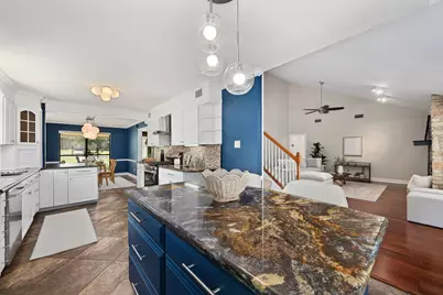 3908 Valley View, Round Rock, TX 78681 - Photo 11