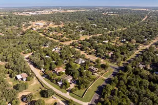 263 Indian Oak Dr, Bastrop, TX 78602 - Photo 37