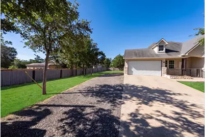 263 Indian Oak Drive, Bastrop, TX 78602 - Photo 5
